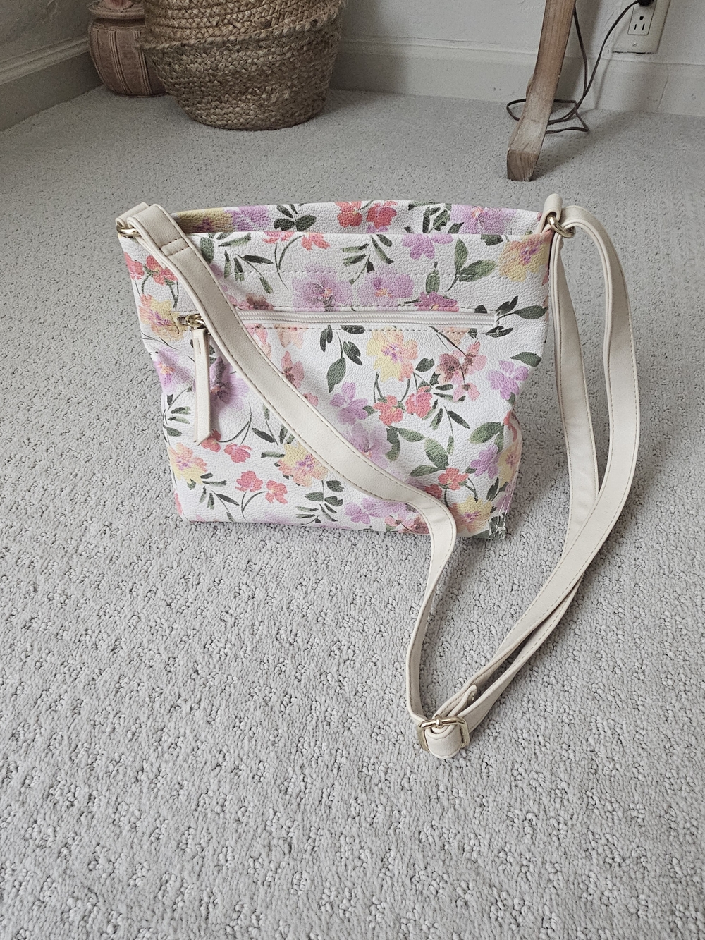 Time and Tru Women's Charlie Floral Crossbody Bag